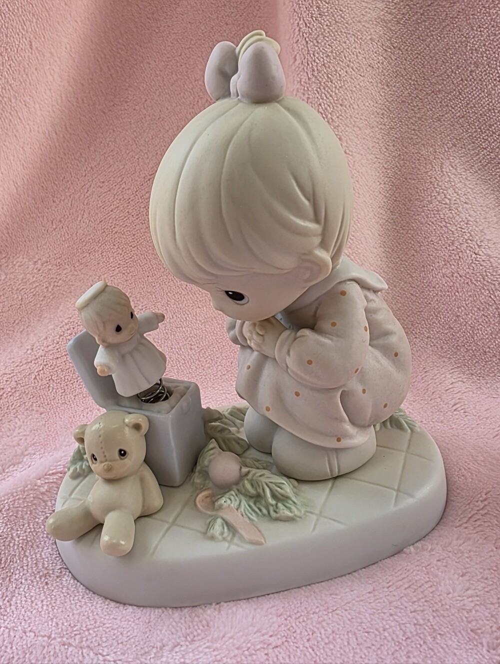 Precious Moment 'Just Poppin In to Say Hallo' Figurine #523755